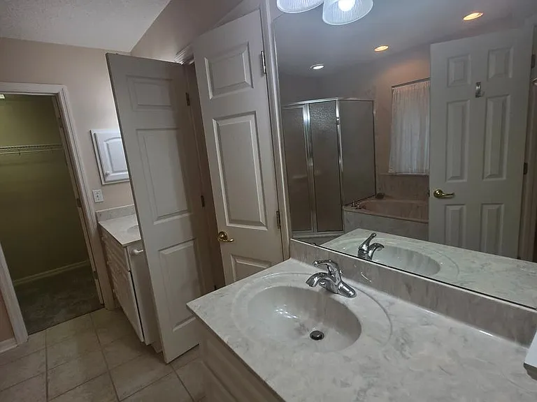 436 SE 4th Ave — Photo 38