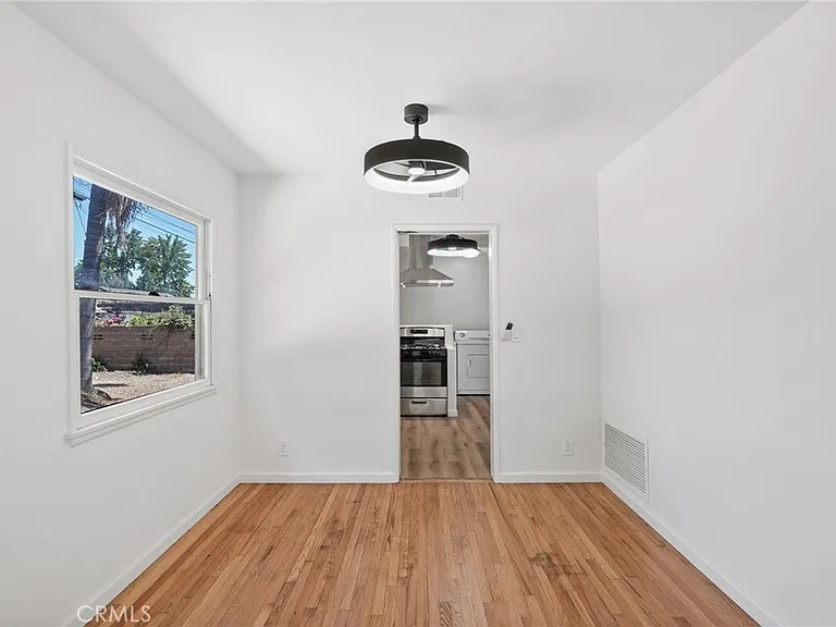 7656 Teesdale Ave — Photo 33