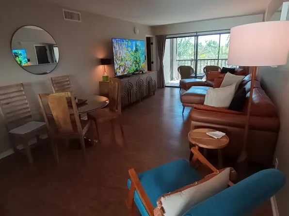 6365 Bahia Del Mar Blvd APT 207, Saint Petersburg, FL 33715