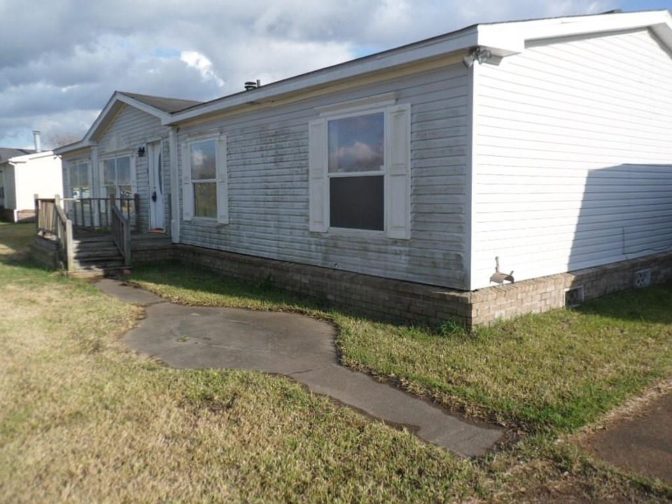 1st image of 10134 S Country Dr