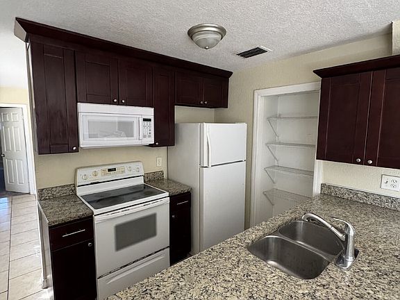 4th image of 4421 Cobia Dr