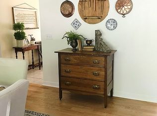 2020 Laraway Lake Dr SE, Grand Rapids, MI 49546