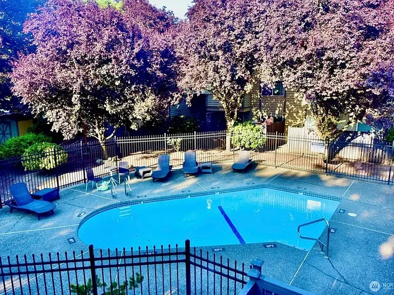 1150 Sunset Blvd NE #220 — Photo 14