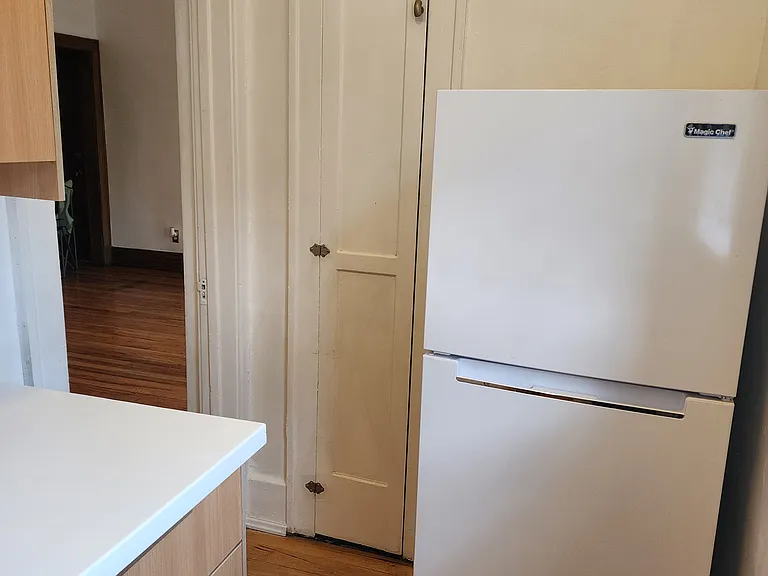 1615 W Canfield St #207 — Photo 9