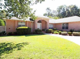 1404 Colwyn Dr, Cantonment, FL 32533