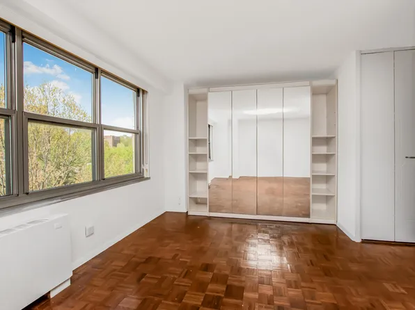 555 Kappock Street 7M image 3 of 15