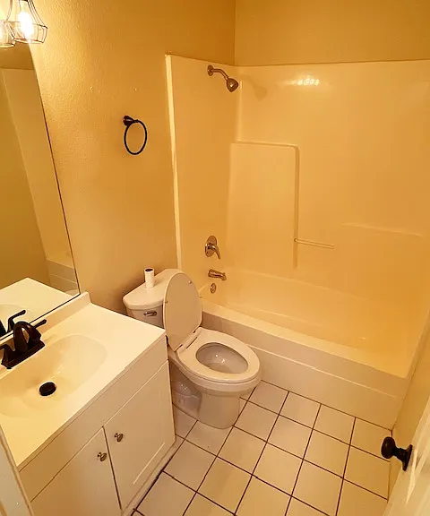 2518 Lost Springs St — Photo 17