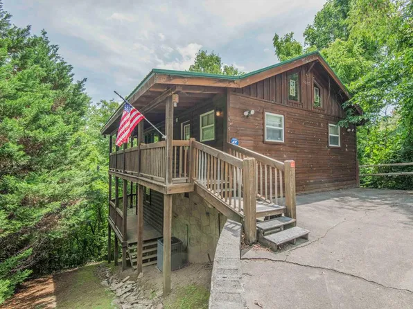 1615 Paradise Ridge Dr, Sevierville, TN 37862