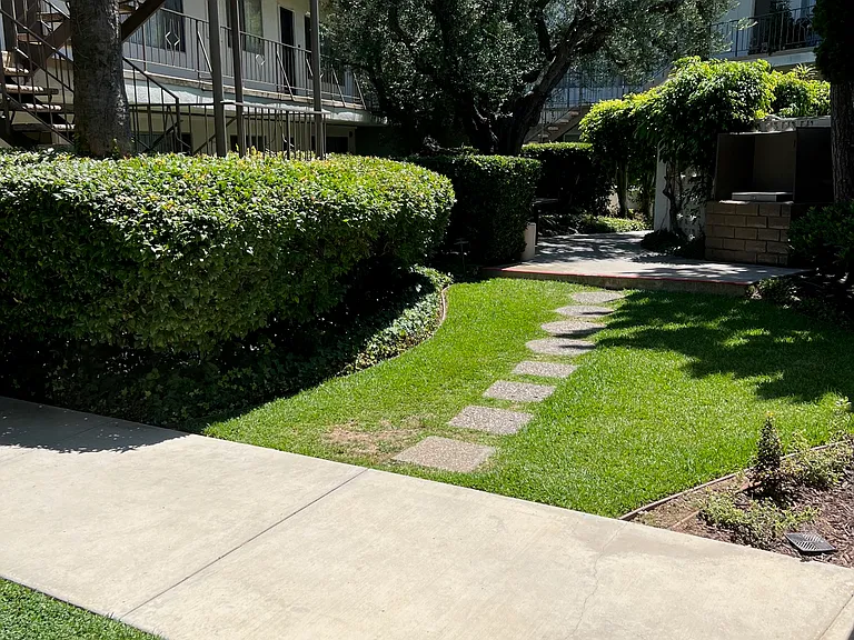 777 N Bellflower Blvd — Photo 5