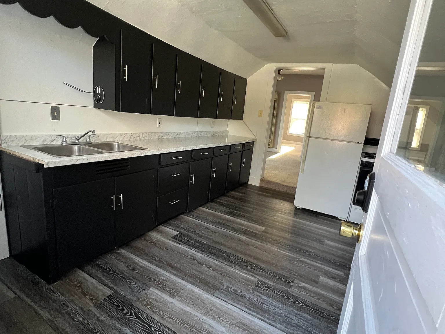 2 bed, $600 — Photo 4