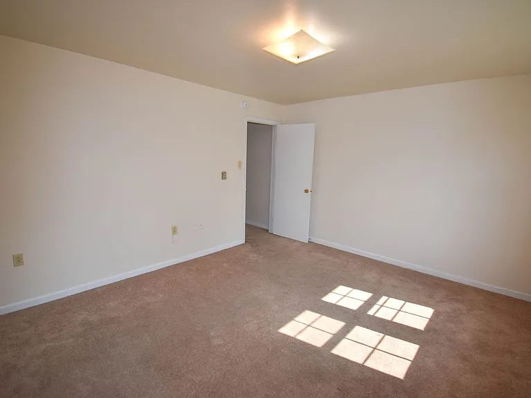 344 W Water St — Photo 17