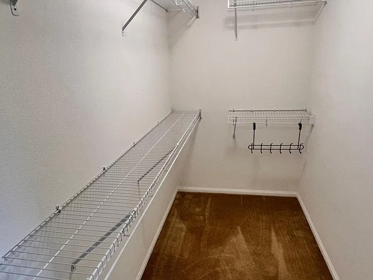 walkin closet