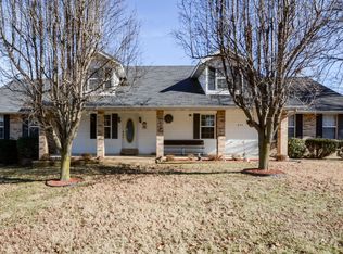 634 Ridgeview Dr, Ridgedale, MO 65739