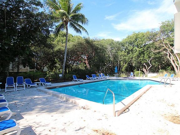 5th image of 94220 Overseas Hwy APT 8D