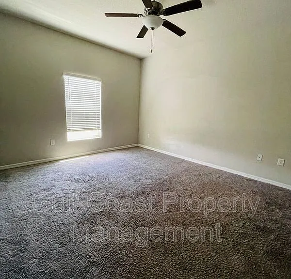 1700 NW 6th St — Photo 14