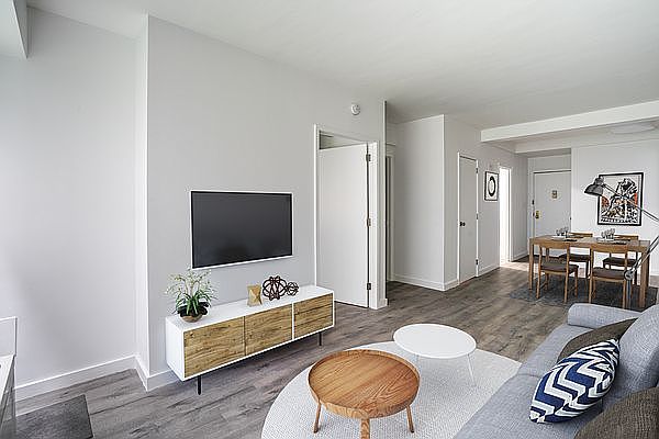 1st image of 210 E 58th St #2K