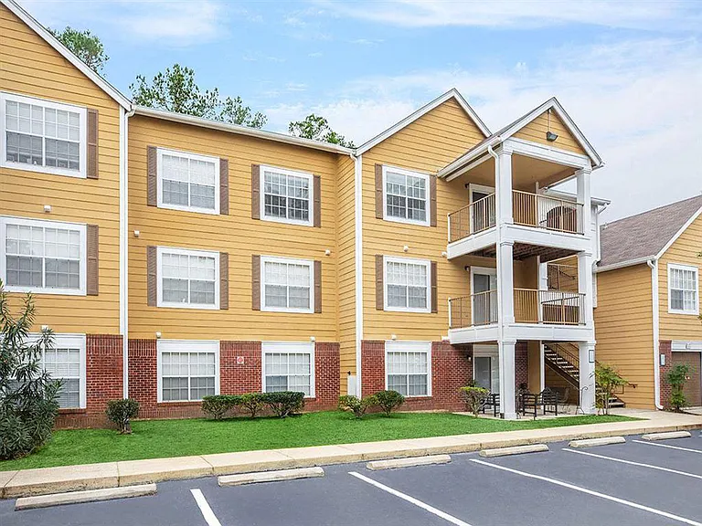 Jackson Square Apartments — Photo 24