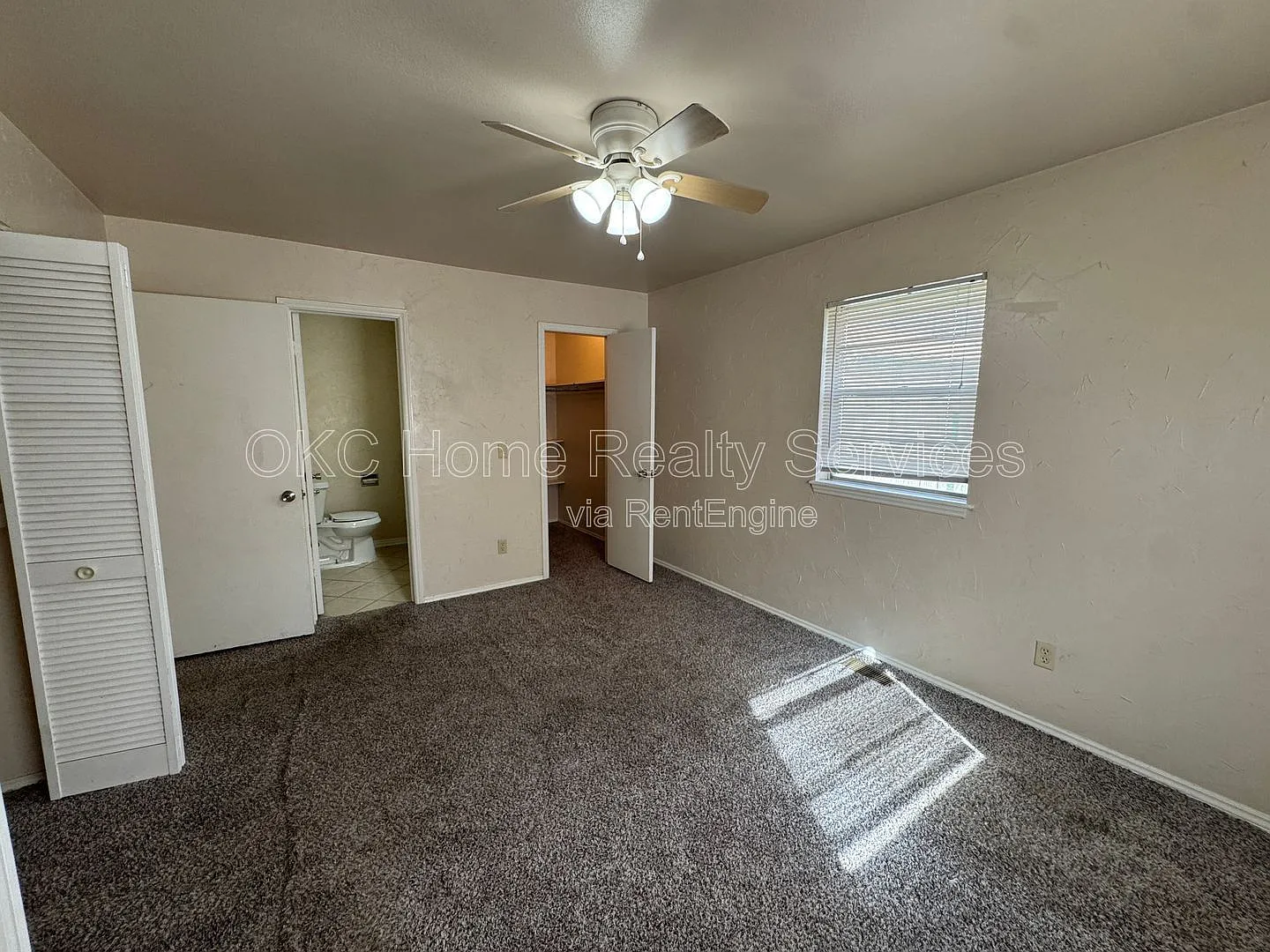 2 bed, 1.5 bath, 1046 sqft, $1,200 — Photo 3