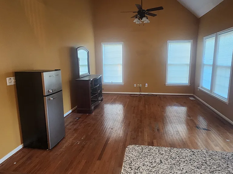 14108 Shelby Cir — Photo 8