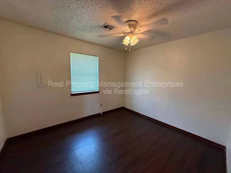 1803 Sandrock Rd — Photo 13