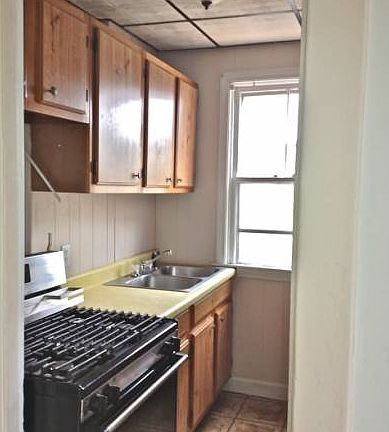 Kitchen No Appliances Inc