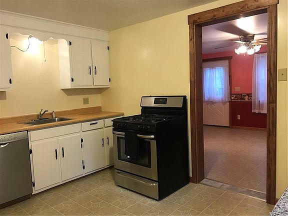3rd image of 118 Balbach Dr