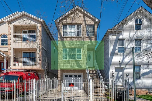 1049 Lafayette St Photo 1