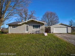 7126 Estrelle Ave, Mount Morris, MI 48458