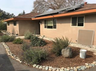 5857 E Park Circle Dr, Fresno, CA