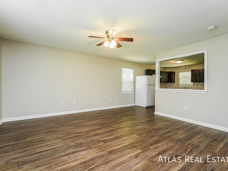 1st image of 262 N Bluff Rd #262NBR