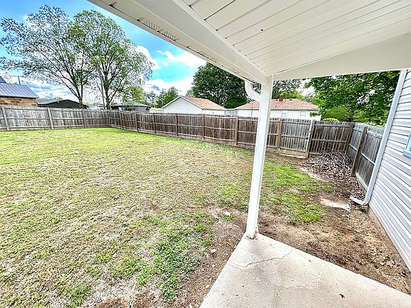 4th image of 309 Murphysboro Rd