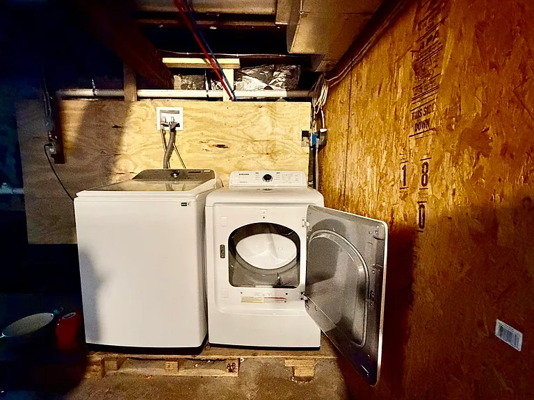 305 Washington St #1 — Photo 30