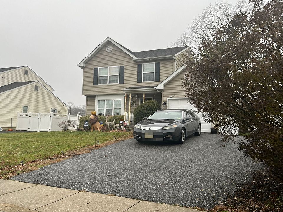 2nd image of 517 3rd Ave
