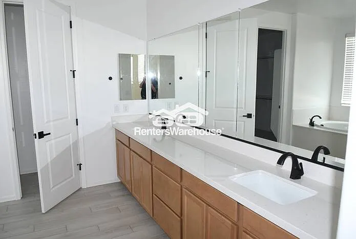 2700 N 216th Ave — Photo 18