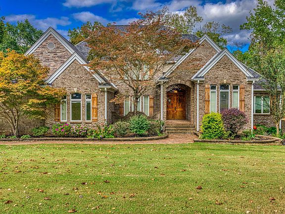 5th image of 105 E Meadow Hill Dr