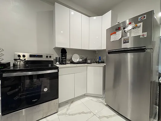 Rented by Compass | media 2