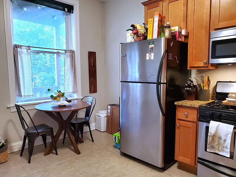 1260 W Carmen Ave #1 — Photo 7