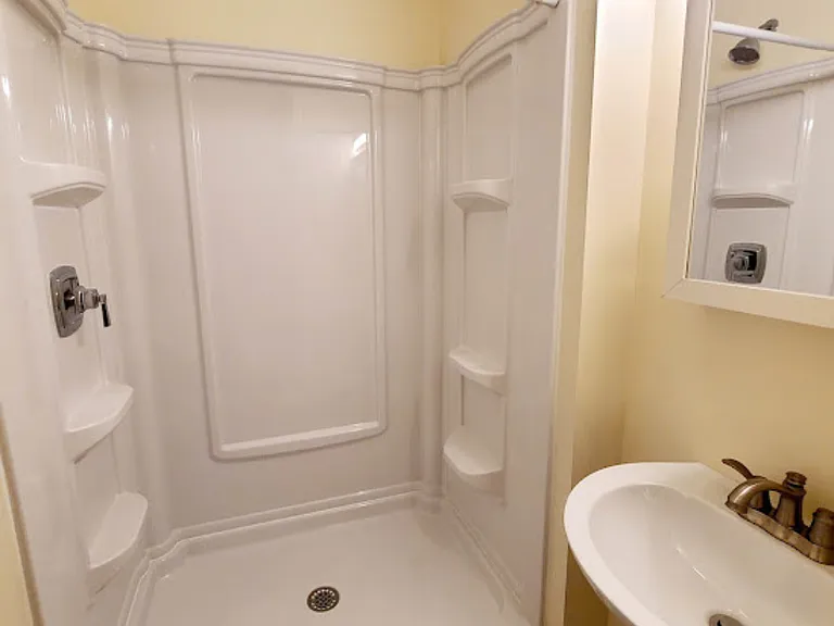 936 Hickman Rd #3 — Photo 8