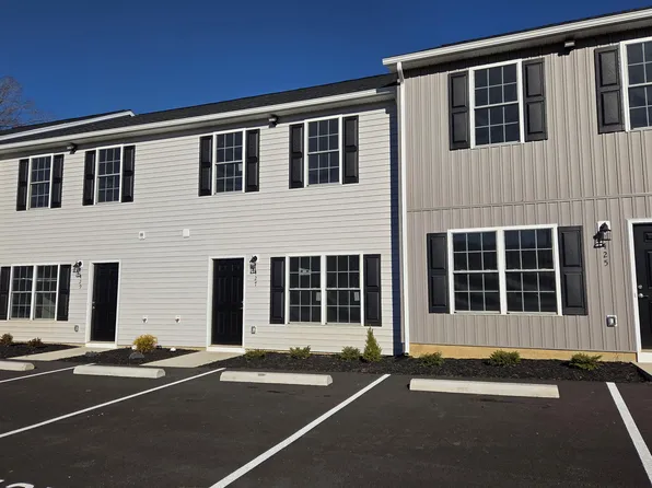 427 N Washington Ave, Pulaski, VA 24301