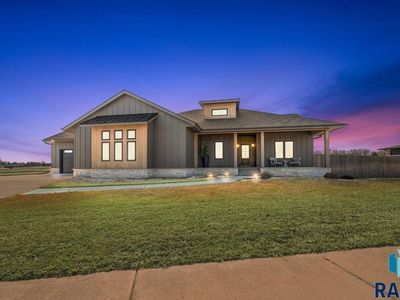 209 E Chapelwood Dr, Brandon, SD, 57005