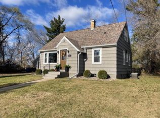 917 Green Bay St, Onalaska, WI 54650