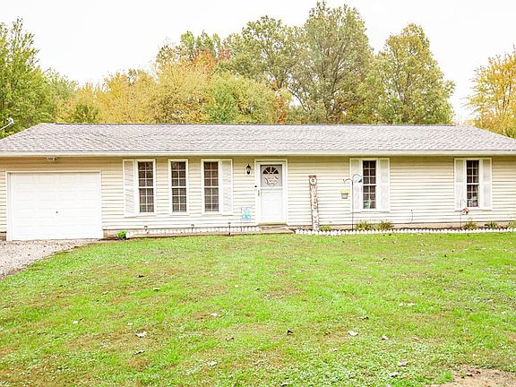 2nd image of 1425 Woodville Pike