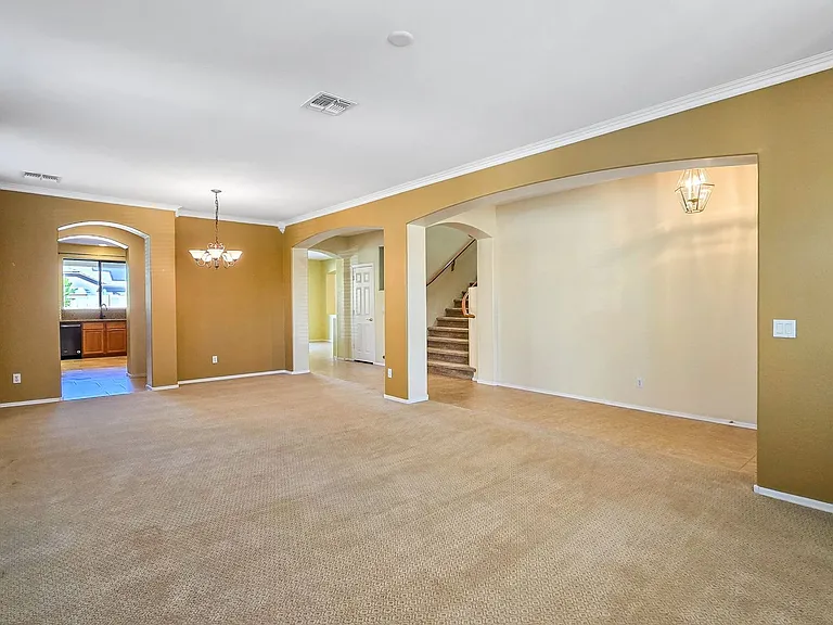 14226 W Wethersfield Rd — Photo 7