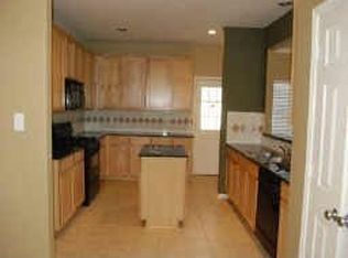 3819 Houston Lake Dr, Pearland, TX 77581