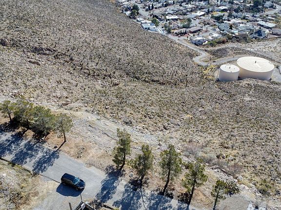 3rd image of 19 Hidden Hills Dr