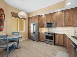 37 Harbour Isle Dr #304, Fort Pierce, FL 34949