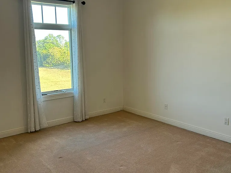 11627 SE Florida Ave — Photo 10