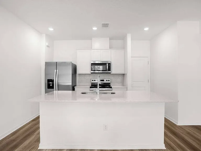 11312 Blue Bay Dr — Photo 5