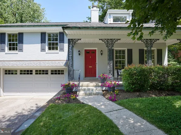 5518 Uppingham St, Chevy Chase, MD 20815