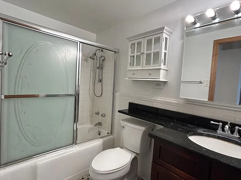 4180 Marine Terrace Apartments — Photo 146